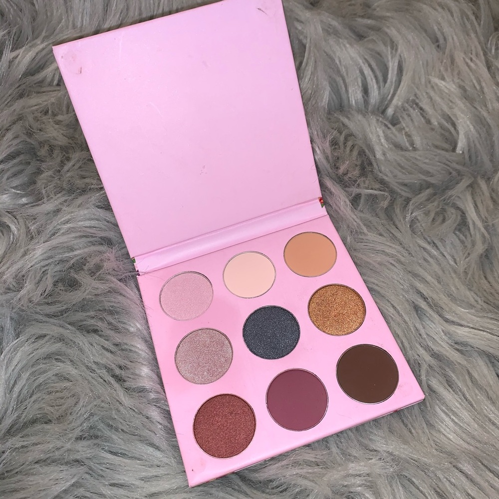 Winky Lux Kitten palette
